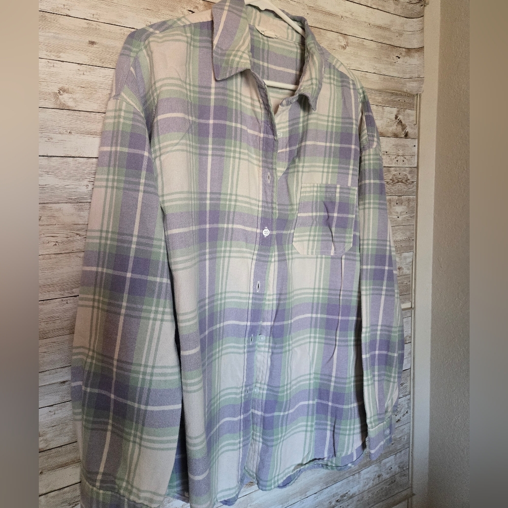 Aeropastale flannel button up sz large